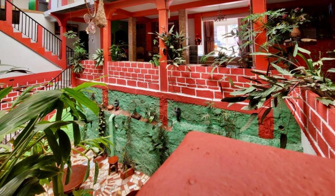 Hotel & Hostal Yaxkin Copán Екстериор снимка