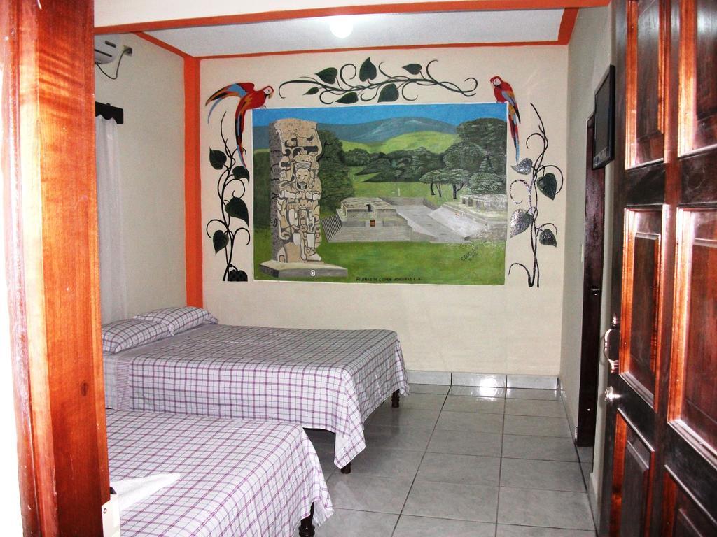 Hotel & Hostal Yaxkin Copán Стая снимка