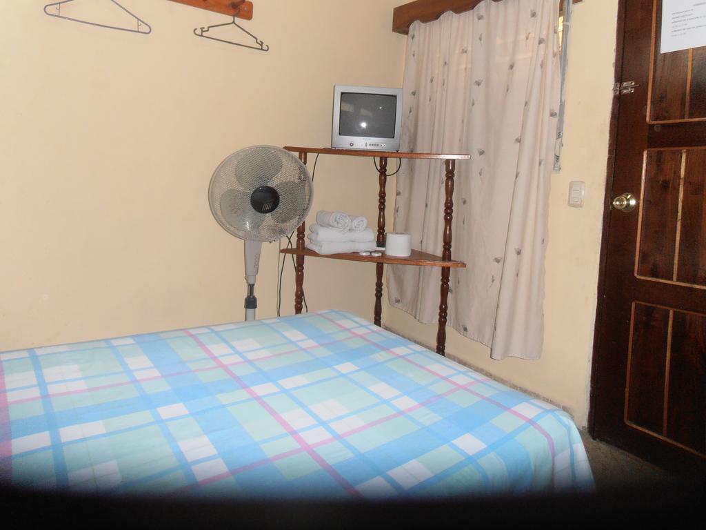 Hotel & Hostal Yaxkin Copán Екстериор снимка
