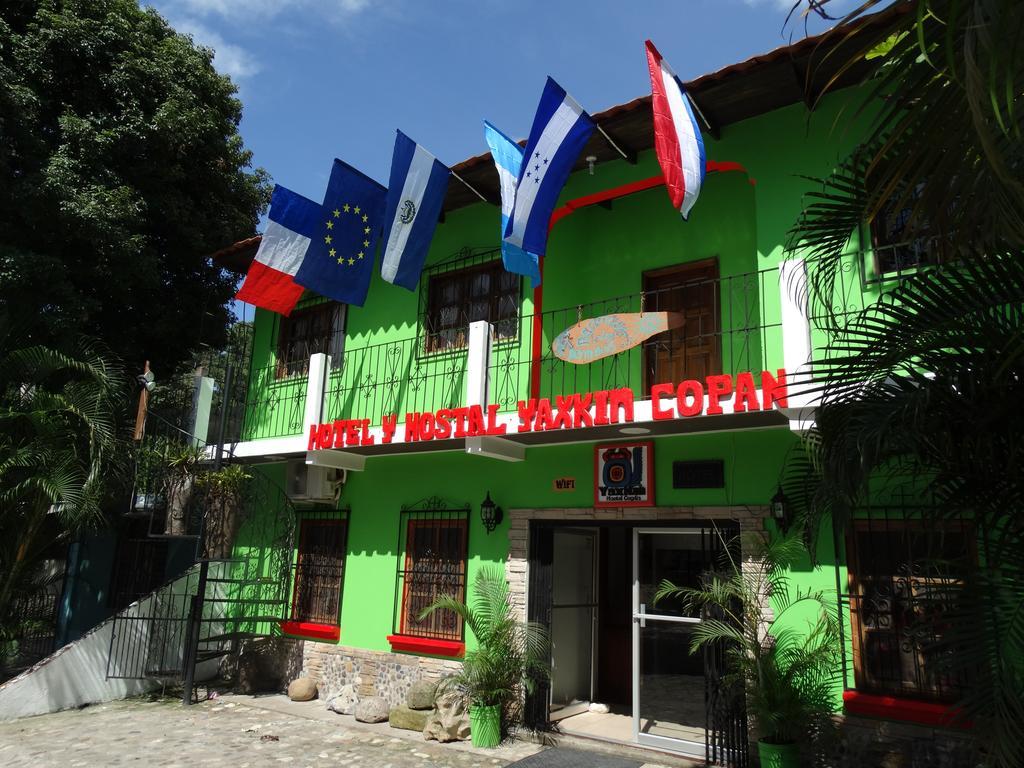 Hotel & Hostal Yaxkin Copán Екстериор снимка