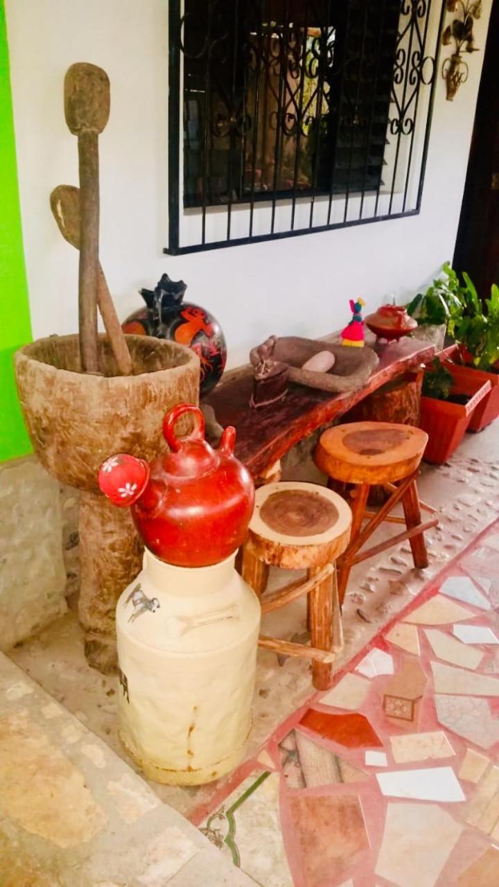 Hotel & Hostal Yaxkin Copán Екстериор снимка