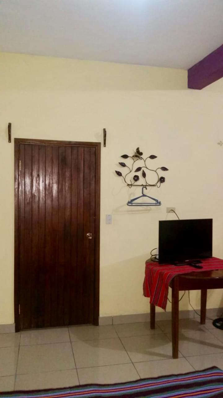 Hotel & Hostal Yaxkin Copán Екстериор снимка